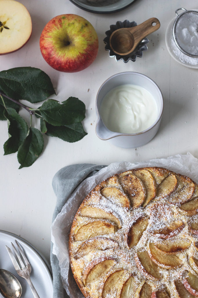 Lieblingsrezept für Apfelkuchen: Schwedischer Apfelkuchen aus der Springform mit saftigem Rührteig